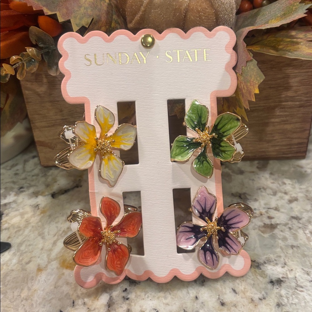 Sunday State Floral Claw Hair Clips Set